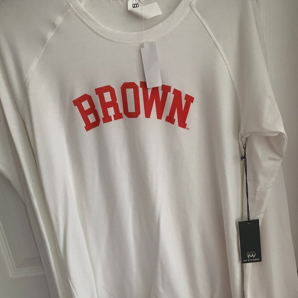 NWT Brown University College XL White Dry Fit Sweatshirt